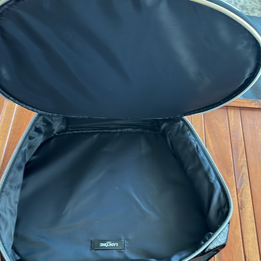 Lancôme Paris Black Cosmetic bag.​ - Picture 7 of 7